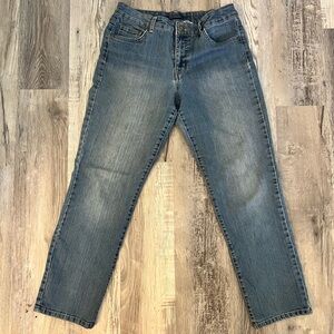 Gently Used Bandolino Petite Jeans! 👖 Size 12P